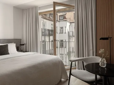 Bob W Munich Old Town