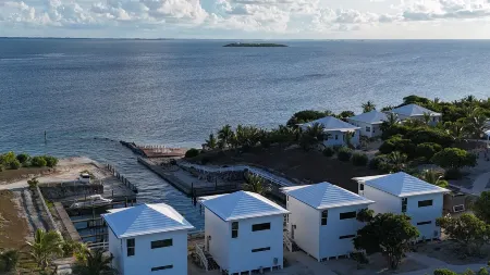 Kalopsia Seaside Villas & Marina Отели в г. Грэйт Гвана Кей