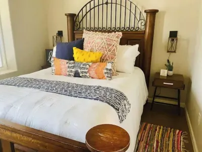 Sunshine Casita! A quiet country setting.10 minute drive to Palo Duro Canyon.