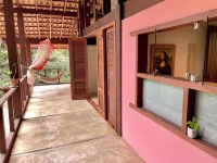 4-bedroom Property in beautiful Cassange Beach with WiFi, AC. Pet-friendly!