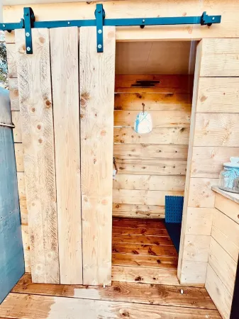 Roulotte Calanque port d'alon