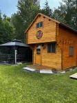 Lake front private Bunkies …accommodates 6 people!