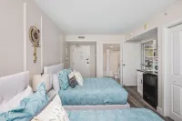 New Peaceful Oceanfront 2BR Retreat with Gorgeous Views