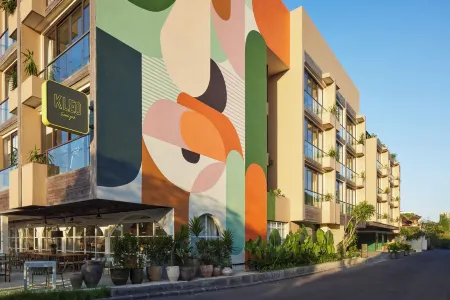 KLEO Seminyak - JdV by Hyatt Отели рядом с достопримечательностью «5GX Bali»