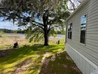 Tiny House on Small Lake Hotels in Gilchrist County