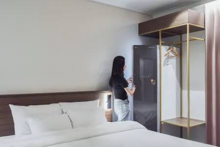 Cloudin Hotel Mokpo Peace Square Branch Отели рядом с достопримечательностью «Yudalsan Mountain»