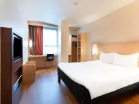 Ibis Madrid Centro las Ventas Hotels near Ciudad Lineal