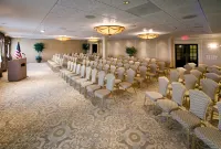 DoubleTree by Hilton Nanuet - parking