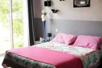 House with pool Hotels in Sartène