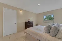 Spacious 4-Bedroom Home Near Disney! Perfect for Families and Groups