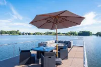 Rent a houseboat in Zehdenick Hotels in Zehdenick