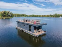 Rent a houseboat in Zehdenick Hotels in Zehdenick