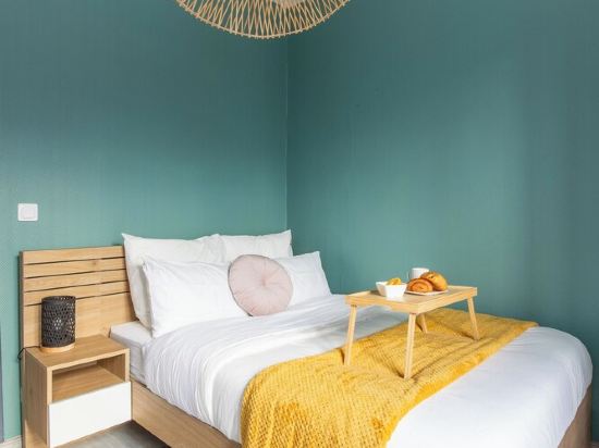 Cozy apartment-Centre ville Place d'Erlon- 5min Gare Centre - 2min TRAM