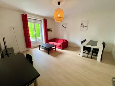 Appartement 45 Mètres Carrés Proche Centre Ville et Facultés/ecoles