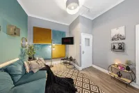 The Amazon 1-bedroom apartment in Town Hotel a Gravesend