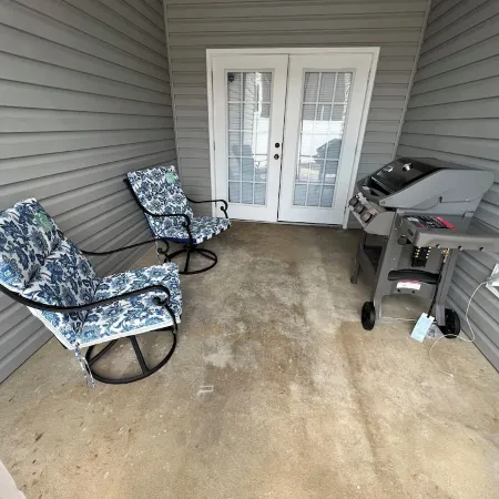 Home Sweet Home 3/2 Townhome Close to Downtown Thomasville