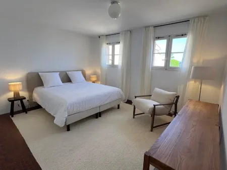 Rent house on the island of Porquerolles with exceptional location 7 sleeps Отели рядом с достопримечательностью «Иль д'Иер»