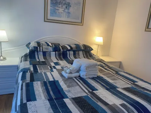 Beach to Bush, is a private one bedroom apartment with off street parking . Hotels in Stanwell Park