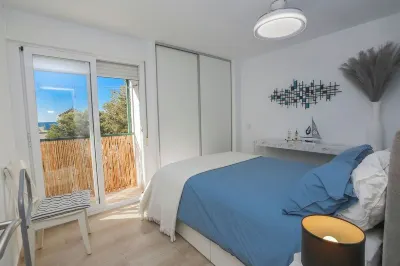 Coralia La Herradura Hotels near Marina del Este