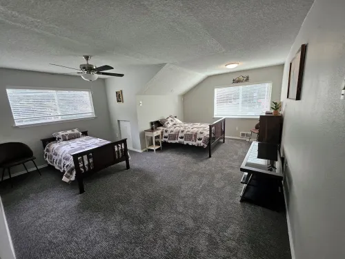 Spacious 5-bedroom House in Greenwater, mins from Mt. Rainier National Park. Hotel a Greenwater
