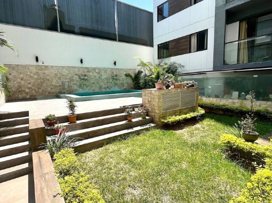 Lovely 2BDR Queen Size Apartment with balcony