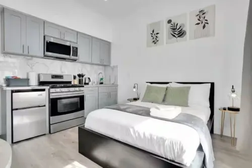 The Green Studio - BRAND NEW !