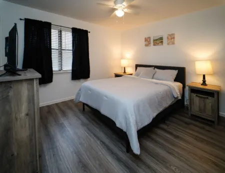 Home away from Home--Conveniently located in a quiet place