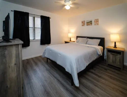 Home away from Home--Conveniently located in a quiet place