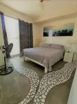 COMFORTABLE 2-BEDROOM APARTMENT WITH EXCELLENT VIEWS Hotel a 