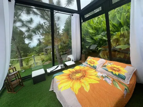 Exclusive DOMO Pyramid Crystal Hotel a Sora