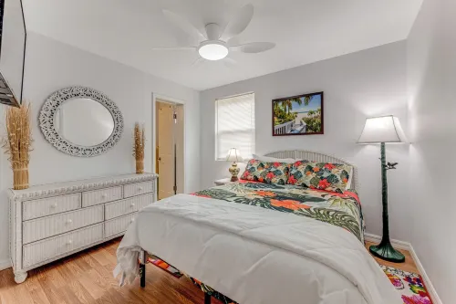 3-bedroom house in welcoming Ormond Beach with AC, WiFi. Enjoy your stay