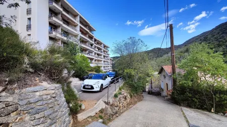 Joli Petit Studio à 200 Mètres des Thermes Отели в г. Амели-ле-Бен