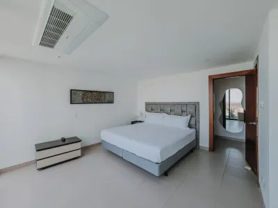 ZAMFAR Vacaciones Hotels near Malecon Playa Murcielago