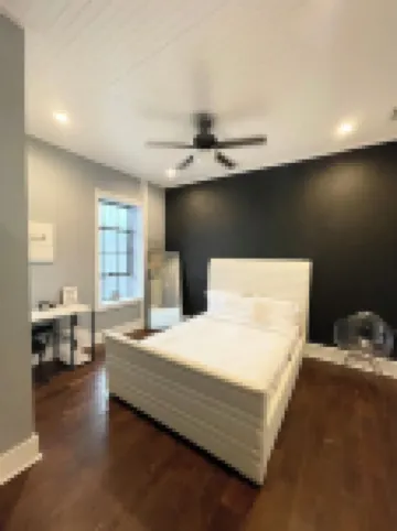 MODERN DOWNTOWN LOFT- FREE PARKING