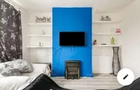 Cheerful 3 bedroom entire home - newly furnished to a high standard.