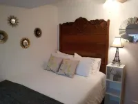 The House on Wine Alley