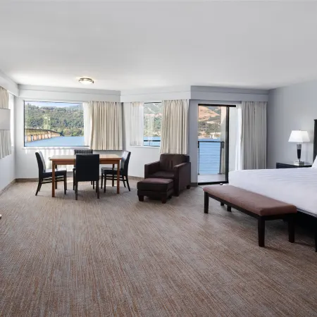 Best Western Plus Hood River Inn