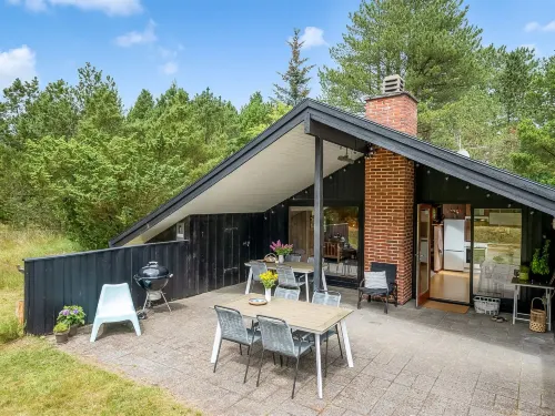 "Regine" - 1.1km to the Fjord