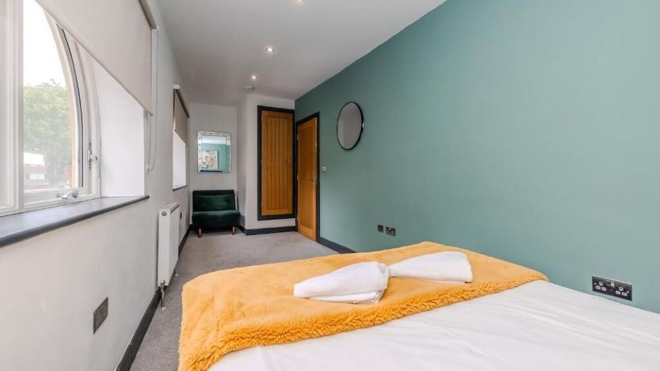 Central Hove 3 Bedroom Flat BN340BWIL