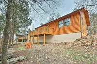 Cozy Table Rock Lake Vacation Rental w/ Deck - Homestays