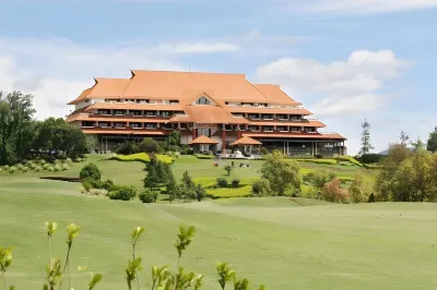 查蒂納戈爾國家高爾夫度假村 巴查查蘭大學附近的飯店