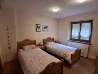 La Plagne 1800 Chalet Sleeps 10 Close to Slopes and Lifts.