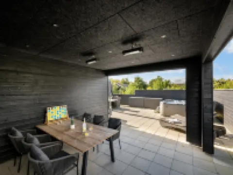 "Tinella" - 250m to the Fjord Hotels in Skjern