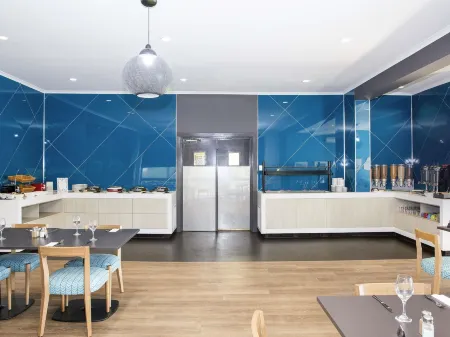 Ibis Styles Geraldton Отели в г. Махометс Флэтс