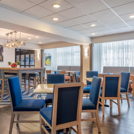 Hampton Inn Akron-South