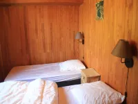 Chalet in Vonnes near Chairlifts & Shuttle - Hot Tub