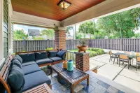 Renovated, Stylish Retreat w/ Patio in Lakeland! - 3-Star