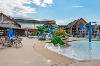 Three Bears Resort Waterpark Near Tomah Ascend Collection - en bord de mer
