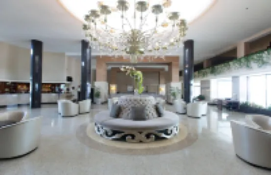 Sherry Frontenac Oceanfront