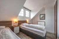 Luxury Villa with Fireplace Near Reservoir in Nordeifel - Wifi
